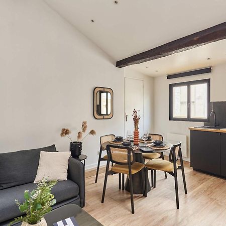 Apartment Le Marais By Studio Prestige Paris Bagian luar foto