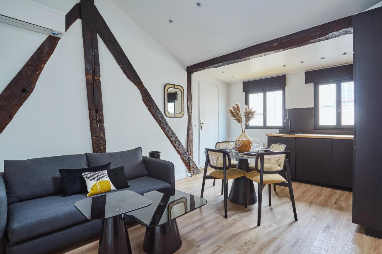 Apartment Le Marais By Studio Prestige Paris Bagian luar foto