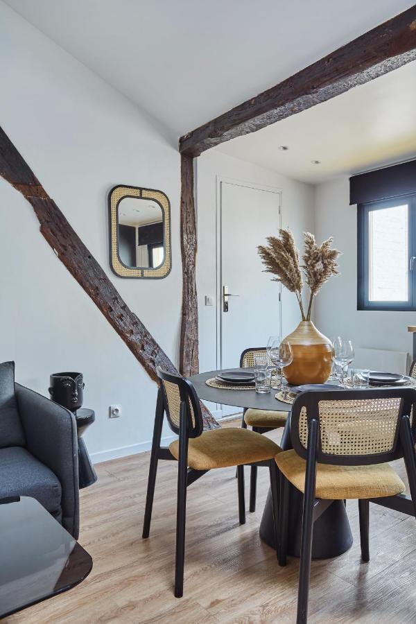 Apartment Le Marais By Studio Prestige Paris Bagian luar foto