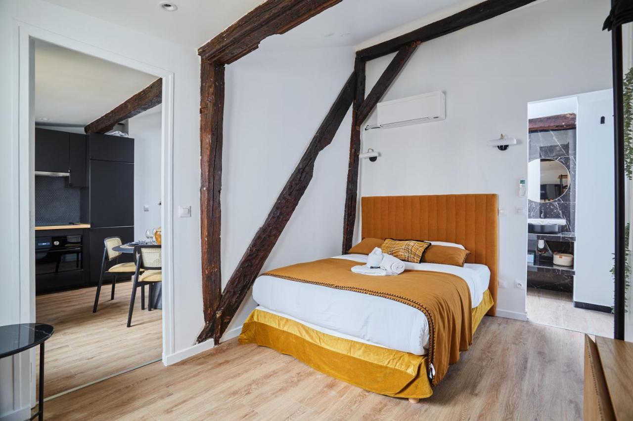 Apartment Le Marais By Studio Prestige Paris Bagian luar foto